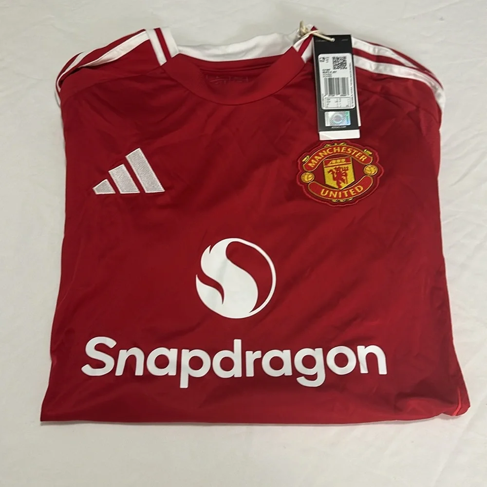 Adidas Rasmus Højlund 11 Home Jersey MUFC Red Large New‎ With Tags
